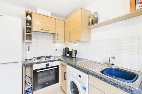 21 Damson Drive, Mortimer, Reading, RG7 3WZ