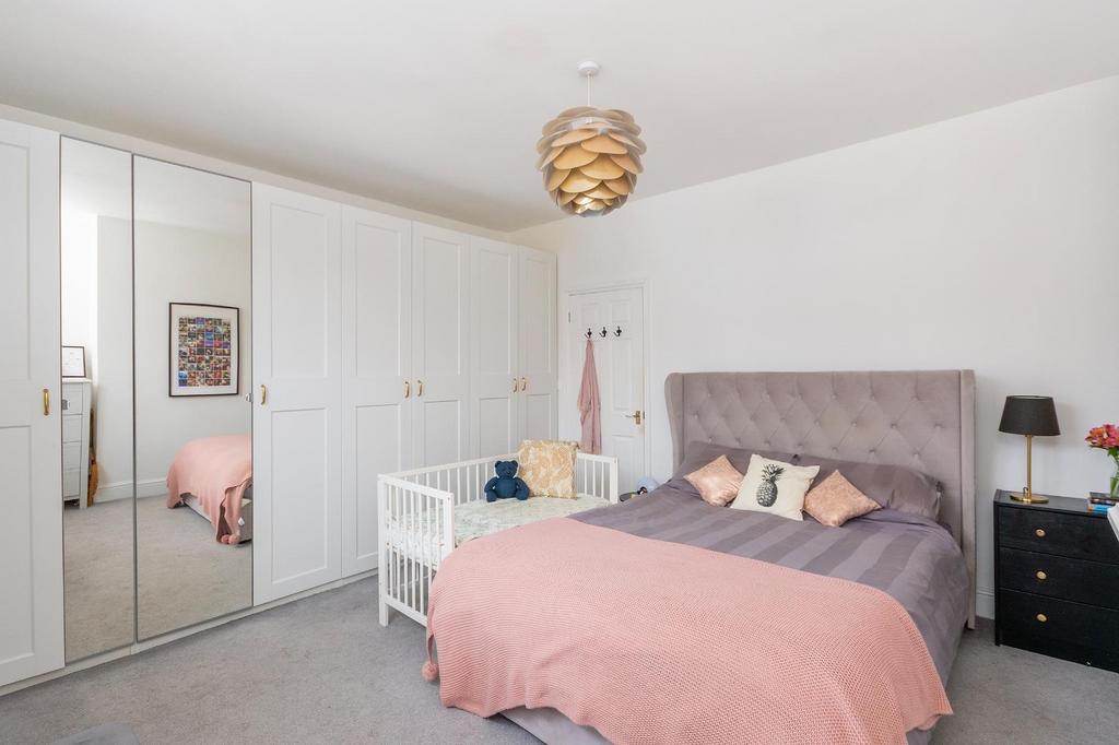 1 G5 SBR - Bedroom A.jpg