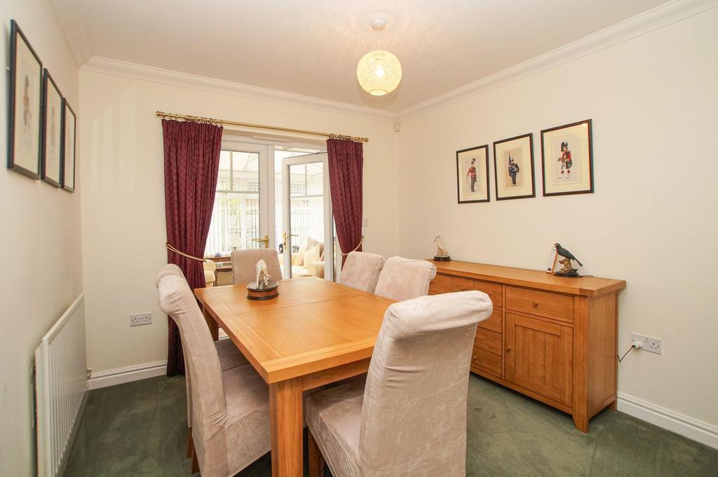 Dining Lounge