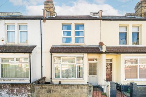 3 bedroom house for sale, Kenlor Road, London SW17