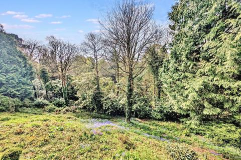 2 bedroom flat for sale, Branksome Wood Road