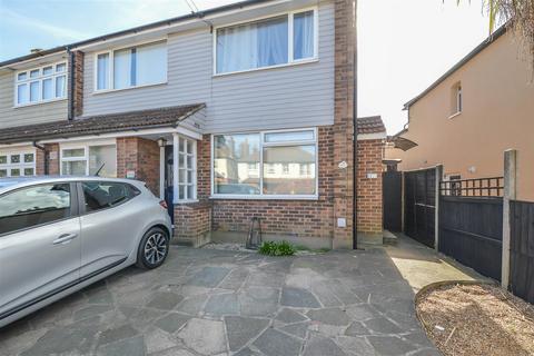 2 bedroom maisonette for sale, Ongar Road, Brentwood