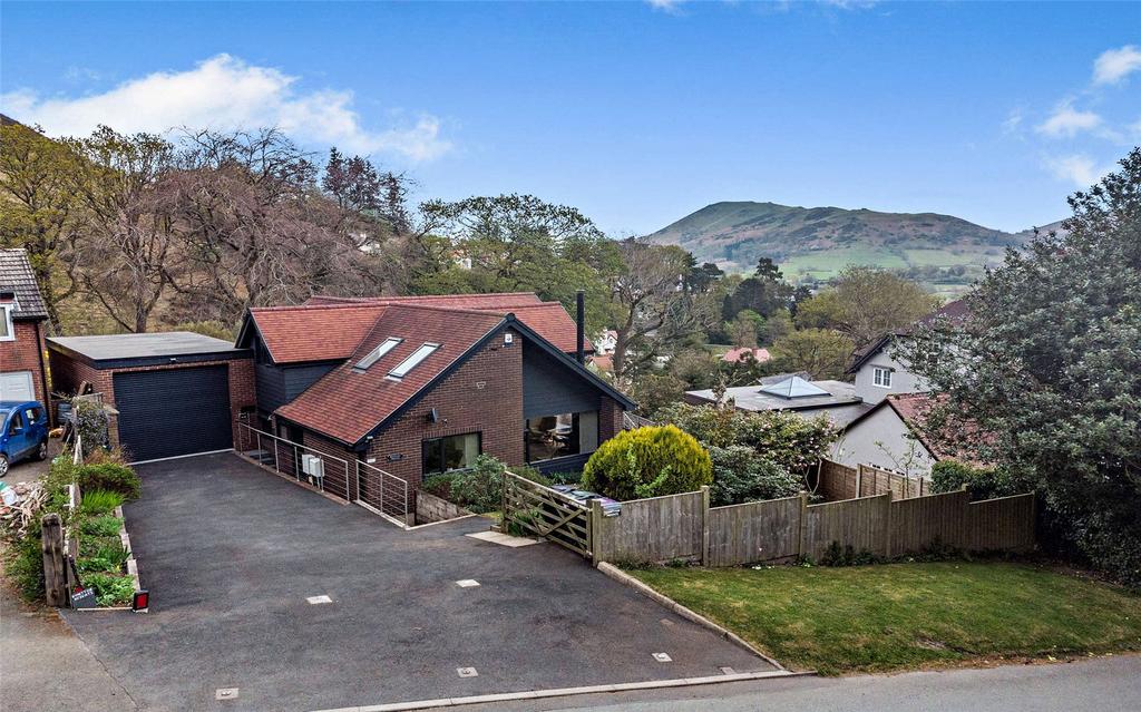 Stretton Heights