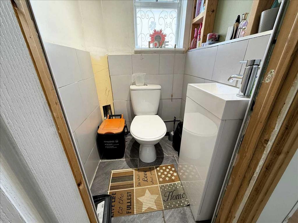 En-suite WC /