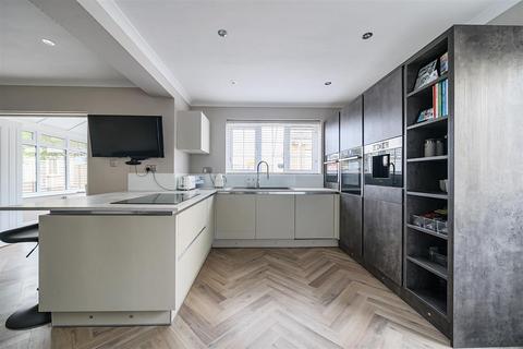 Lynton House Station Road, Christian Malford, Chippenham, SN15 4BG