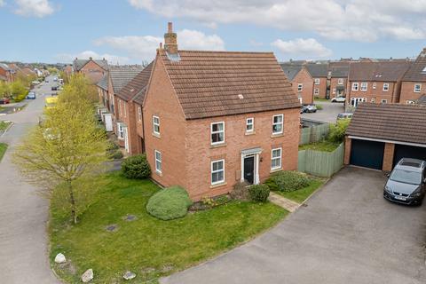 3 bedroom detached house for sale - Angell Drive, Market Harborough LE16