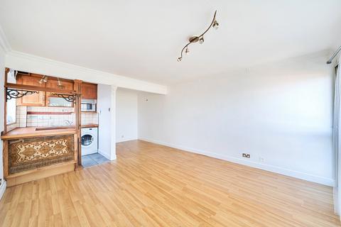 Studio for sale, Shirley Heights, Wallington SM6