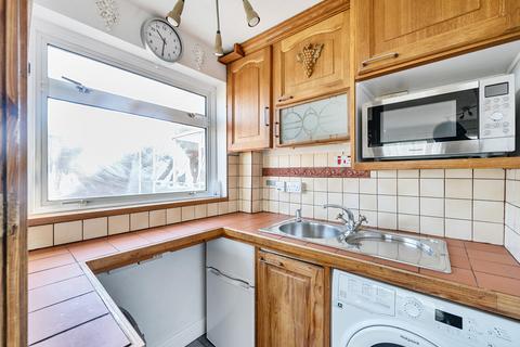 Studio for sale, Shirley Heights, Wallington SM6