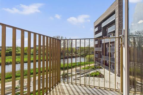 1 bedroom apartment to rent, Wharf Road, Chelmsford, Essex, CM2