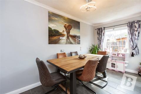 3 bedroom detached house for sale, Highcliffe Close, Wickford, Essex, SS11