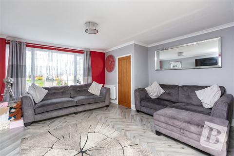 3 bedroom detached house for sale, Highcliffe Close, Wickford, Essex, SS11