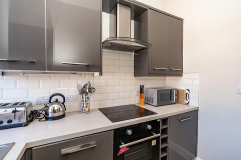 1 bedroom flat for sale, 15 (2F1), Dean Park Street, Stockbridge, Edinburgh, EH4 1JR
