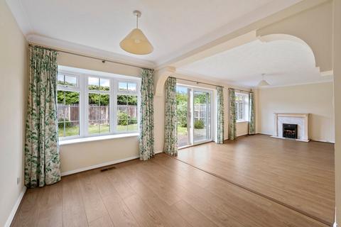 undefined, Rembrandt Way, Walton-on-Thames, KT12
