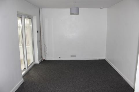 3 bedroom bungalow to rent, Belvedere Close, Swansea, SA3 3