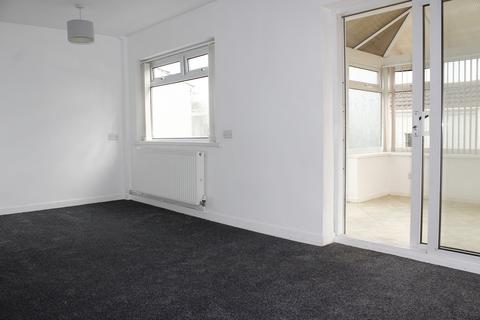 3 bedroom bungalow to rent, Belvedere Close, Swansea, SA3 3