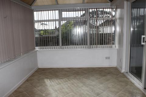 3 bedroom bungalow to rent, Belvedere Close, Swansea, SA3 3