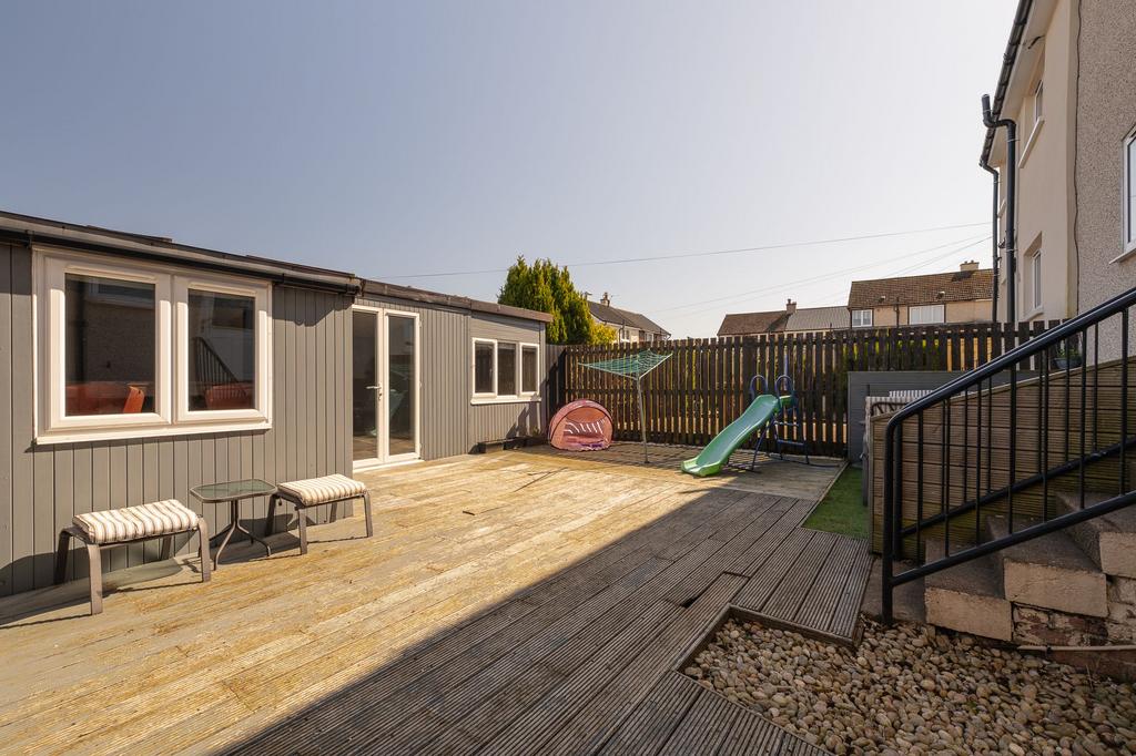 Outhouse / Rear Garden