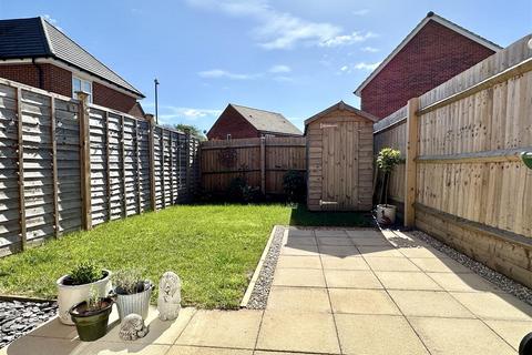2 bedroom semi-detached house for sale, Cumberbatch Close, Alcester