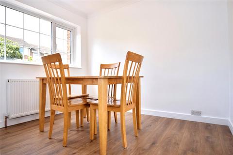 3 bedroom terraced house for sale, Elmwood Drive, Walton, Wakefield, West Yorkshire