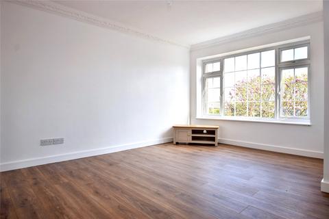3 bedroom terraced house for sale, Elmwood Drive, Walton, Wakefield, West Yorkshire