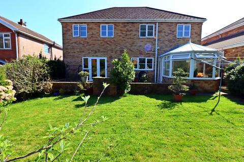 undefined, Long Acre Close, Llantrisant, CF72