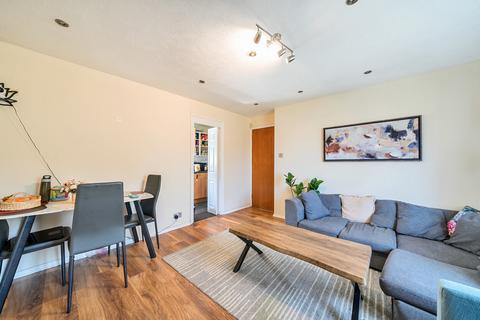 2 bedroom apartment for sale, Lewis Road, Mitcham CR4
