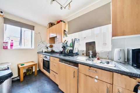 2 bedroom apartment for sale, Lewis Road, Mitcham CR4