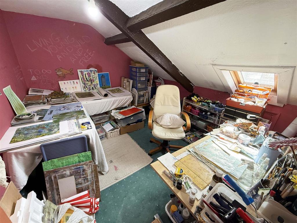 Bedroom 2.jpg