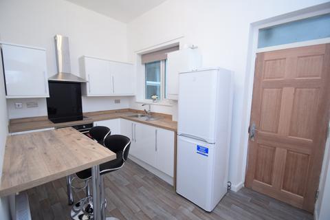 2 bedroom apartment to rent, Northumberland Road, Trafford, Manchester, M16 9PP