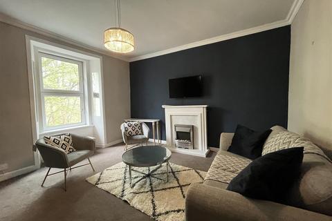 2 bedroom maisonette to rent, Balmoral View, Rattray, Blairgowrie