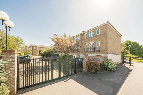 undefined, Pulteney Close, Isleworth TW7