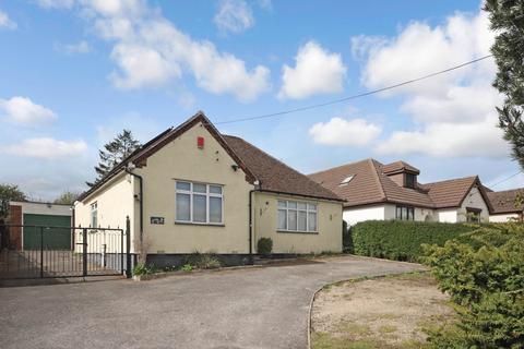 2 bedroom detached bungalow for sale, Edlesborough
