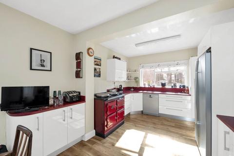 2 bedroom detached bungalow for sale, Edlesborough