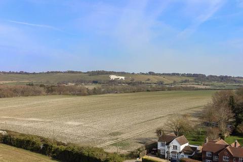 undefined, Edlesborough
