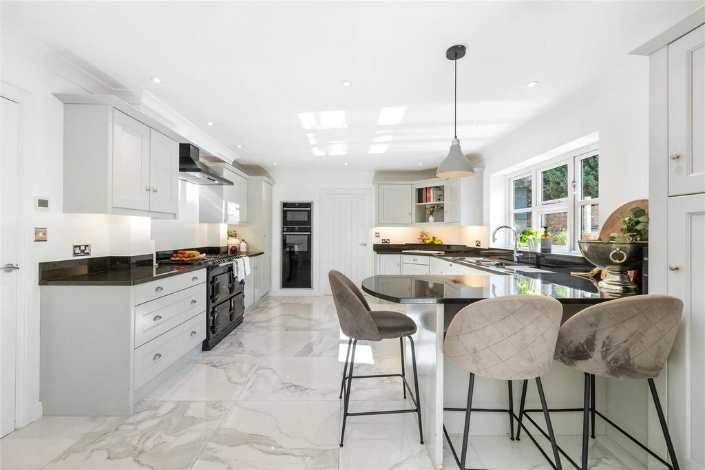 1027 The Beeches,Kerry,Newtown,SY164 NY-39.jpeg