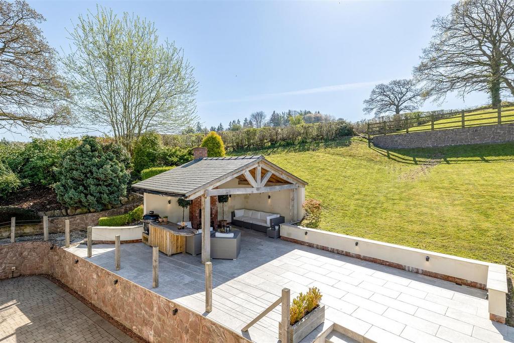 1027 The Beeches,Kerry,Newtown,SY164 NY-09.jpeg