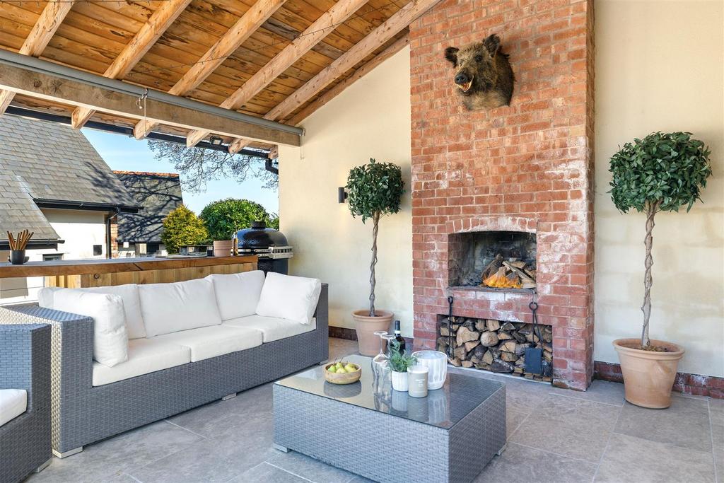 1027 The Beeches,Kerry,Newtown,SY164 NY-31.jpeg