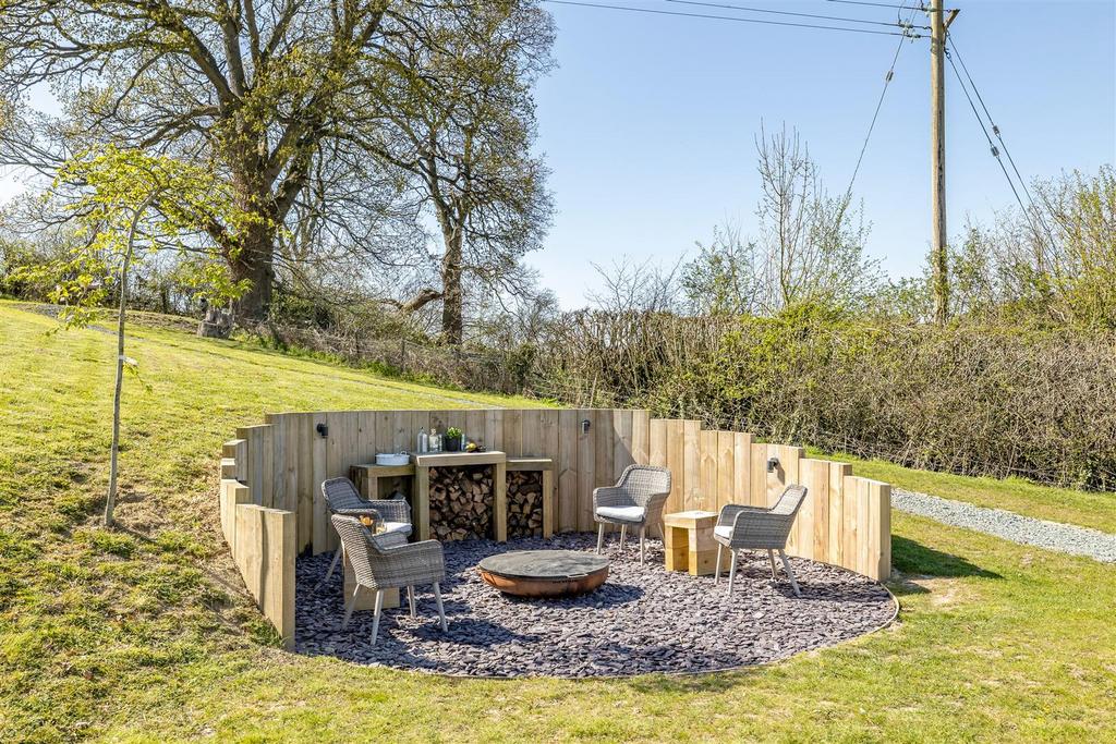 1027 The Beeches,Kerry,Newtown,SY164 NY-14.jpeg