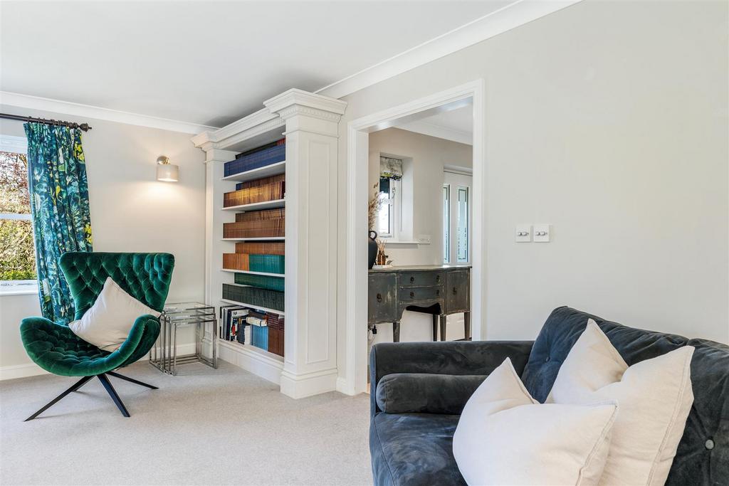 1027 The Beeches,Kerry,Newtown,SY164 NY-45.jpeg