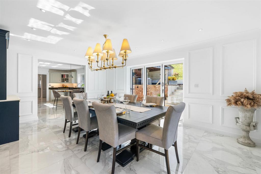 1027 The Beeches,Kerry,Newtown,SY164 NY-34.jpeg
