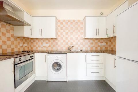1 bedroom flat for sale, Thames View Court, High Street, Gravesend, DA11