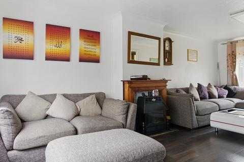3 bedroom terraced house for sale, Virginia Way, Reading RG30