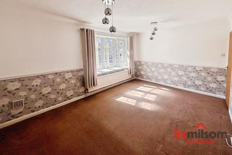 undefined, Wren Close, Swadlincote DE11