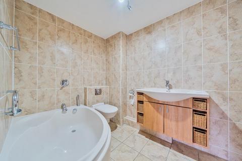 2 bedroom flat for sale, Stanmore,  Middlesex,  HA7