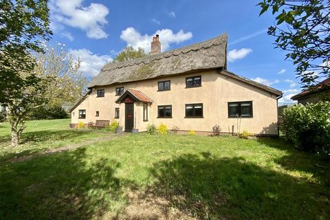 3 bedroom detached house for sale, The Banks, Blo Norton