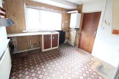 2 bedroom semi-detached bungalow for sale, Spring Avenue, Keighley, BD21