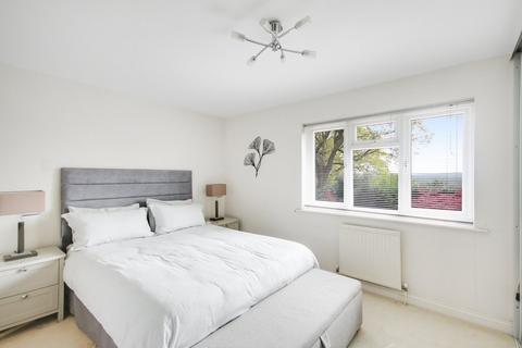 5 Dexter Drive, East Grinstead, RH19 4SU