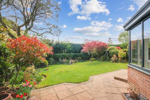 5 Dexter Drive, East Grinstead, RH19 4SU