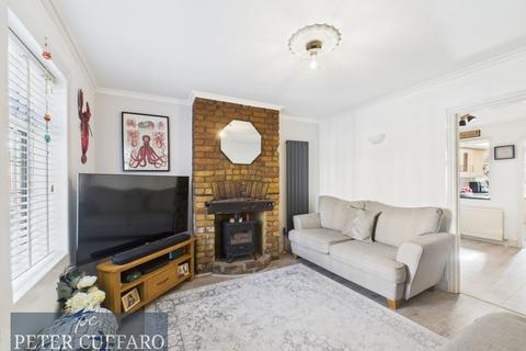 3 bedroom semi-detached house for sale, Gilpin Road, Ware SG12