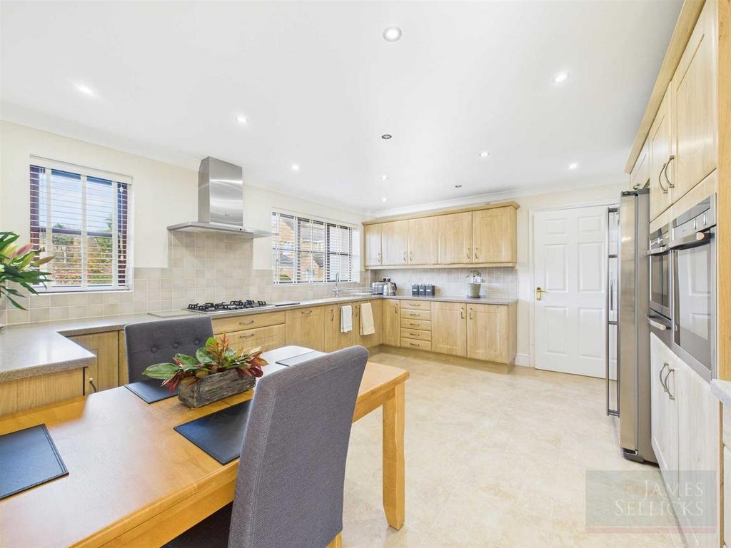 Open plan dining kitchen